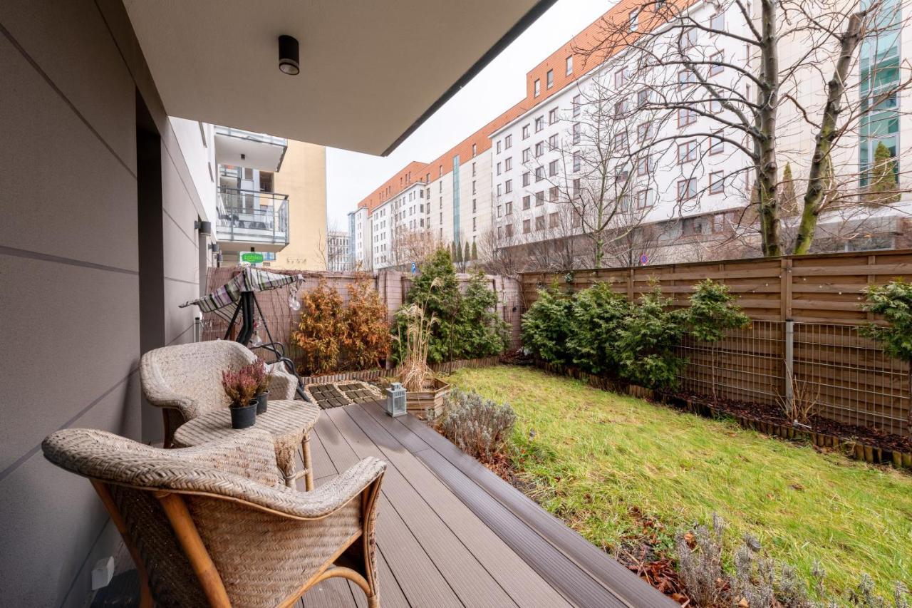 Kierbedzia 6 - Bezplatny Podziemny Parking - Free Parking - Piekny Ogrodek Z Tarasem - 2Km Lazienki Krolewskie - Wifi - Smart Tv 50 Cali - Good Apartments Varsovia Exterior foto