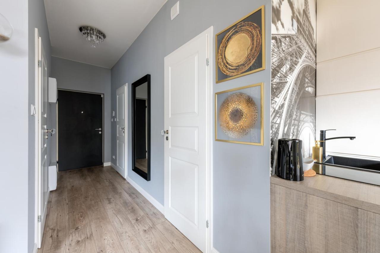 Kierbedzia 6 - Bezplatny Podziemny Parking - Free Parking - Piekny Ogrodek Z Tarasem - 2Km Lazienki Krolewskie - Wifi - Smart Tv 50 Cali - Good Apartments Varsovia Exterior foto